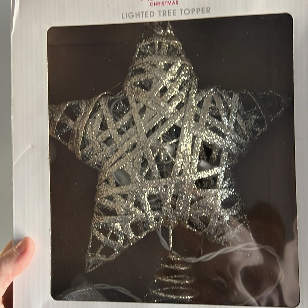 Lighted tree topper NIB